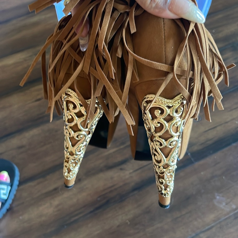 Brown Fringe Privileged booties with phenomenal heel decor